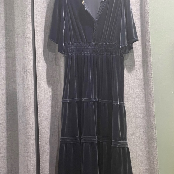 Umgee Dresses & Skirts - Umgee Navy Maxi Dress